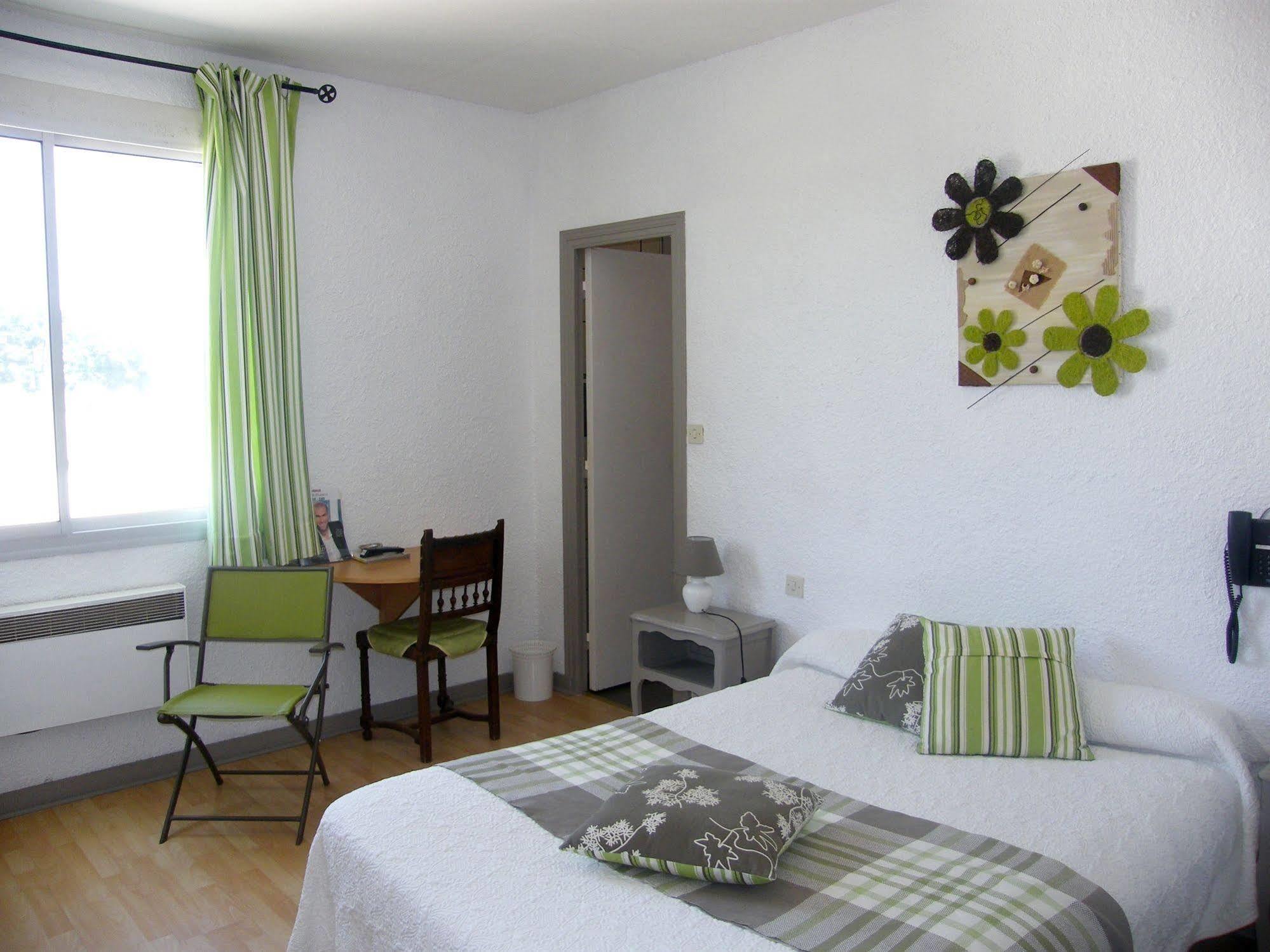 Hotel Le Week-End Plouider Εξωτερικό φωτογραφία