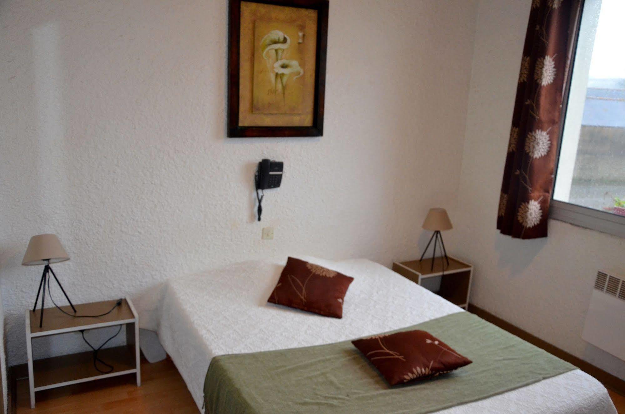 Hotel Le Week-End Plouider Εξωτερικό φωτογραφία